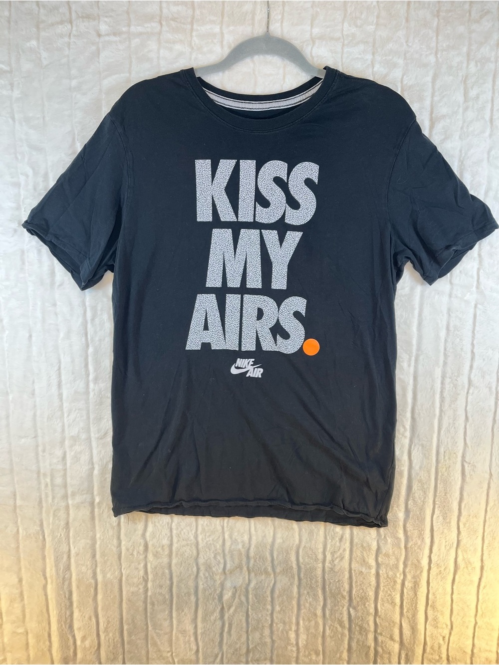 Nike Air Max Kiss My Airs T-Shirt Mens Large Black Elephant Print Graphic Tee